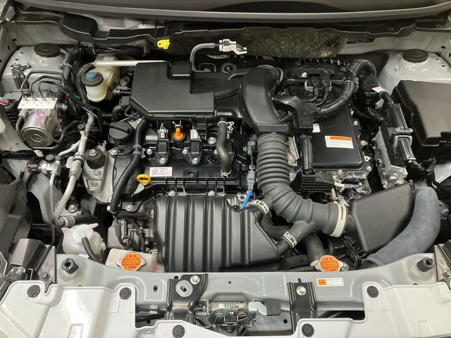 ロッキープレミアムＧ　ＨＥＶ／ハイブリッド／１２００ｃｃ／５人乗りナビ　バックモニター　ドライブレコーダー　プッシュボタンスタート　電動パーキングブレーキ　キーフリー　オートエアコン　アクティブマルチインフォメーションメーター　ＬＥＤ　シーケンシャル　リヤフォグ（三重県）の中古車