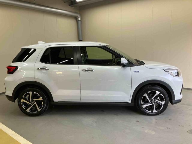 ロッキープレミアムＧ　ＨＥＶ／ハイブリッド／１２００ｃｃ／５人乗りナビ　バックモニター　ドライブレコーダー　プッシュボタンスタート　電動パーキングブレーキ　キーフリー　オートエアコン　アクティブマルチインフォメーションメーター　ＬＥＤ　シーケンシャル　リヤフォグ（三重県）の中古車