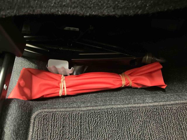 ロッキープレミアムＧ　ＨＥＶ／ハイブリッド／１２００ｃｃ／５人乗りナビ　バックモニター　ドライブレコーダー　プッシュボタンスタート　電動パーキングブレーキ　キーフリー　オートエアコン　アクティブマルチインフォメーションメーター　ＬＥＤ　シーケンシャル　リヤフォグ（三重県）の中古車