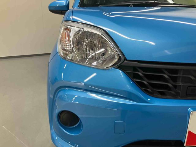 パッソＸ　ＬパッケージＳ／１０００ｃｃナビ　バックモニター　衝突被害軽減ブレーキ　クリアランスソナー　電動ドアミラー　パワーウィンドウ　プッシュボタンスタート　キーフリー　オートエアコン　１０００ｃｃ　５人乗り　マット　バイザー（三重県）の中古車