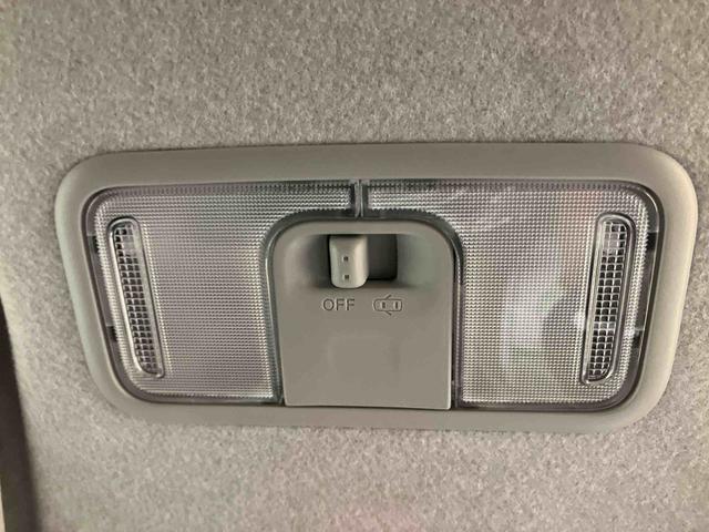 パッソＸ　ＬパッケージＳ／１０００ｃｃナビ　バックモニター　衝突被害軽減ブレーキ　クリアランスソナー　電動ドアミラー　パワーウィンドウ　プッシュボタンスタート　キーフリー　オートエアコン　１０００ｃｃ　５人乗り　マット　バイザー（三重県）の中古車