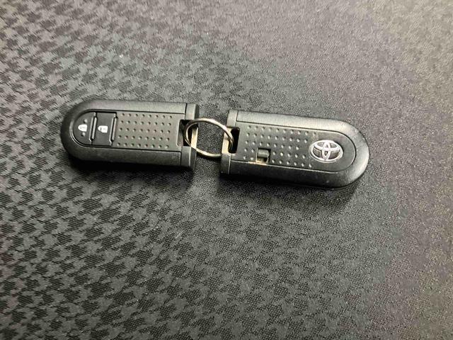 パッソＸ　ＬパッケージＳ／１０００ｃｃナビ　バックモニター　衝突被害軽減ブレーキ　クリアランスソナー　電動ドアミラー　パワーウィンドウ　プッシュボタンスタート　キーフリー　オートエアコン　１０００ｃｃ　５人乗り　マット　バイザー（三重県）の中古車