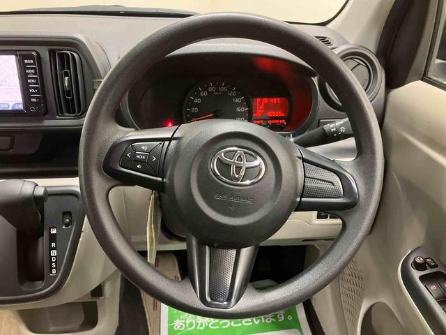 パッソＸ　ＬパッケージＳ／１０００ｃｃナビ　バックモニター　衝突被害軽減ブレーキ　クリアランスソナー　電動ドアミラー　パワーウィンドウ　プッシュボタンスタート　キーフリー　オートエアコン　１０００ｃｃ　５人乗り　マット　バイザー（三重県）の中古車