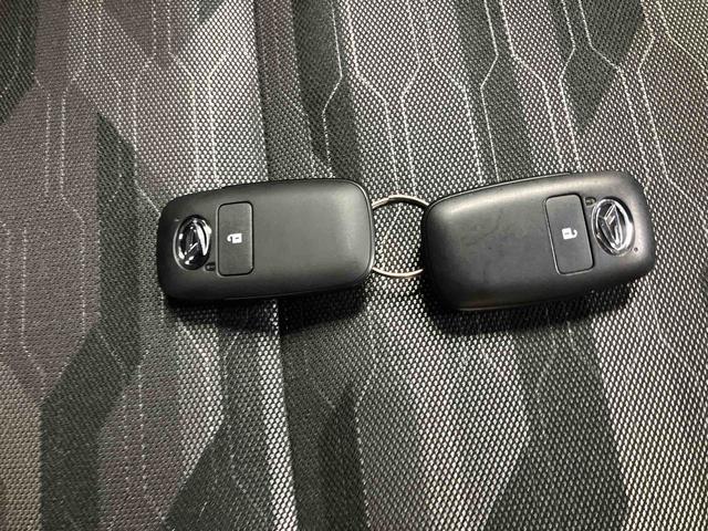 タフトＧ　クロムベンチャー／ディスプレイオーディオパノラマモニター　クルーズコントロール　前席シートヒーター　ディスプレイオーディオ　プッシュボタンスタート　キーフリー　インパネシフト　シルバーパーツ　１５インチ　スカイフィールトップ　スマアシ（三重県）の中古車