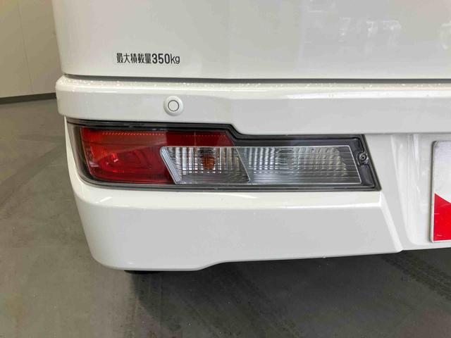 ハイゼットカーゴデラックスＳＡ３／４ＷＤ　４ＡＴ／ナビバックモニター　ドライブレコーダー　ナビ　キーレスエントリー　前席パワーウィンドウ　スマートアシスト３　インパネシフト　マニュアルエアコン（三重県）の中古車