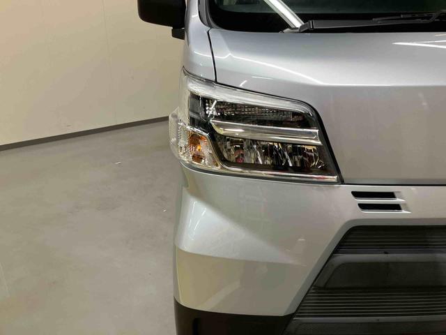 ハイゼットカーゴデラックスＳＡIII／４ＷＤスマートアシスト　コーナーセンサー　オートハイビーム　パワステ　前席パワーウィンドウ　ＡＭ／ＦＭラジオ　マニュアルエアコン　キーレスエントリー（三重県）の中古車