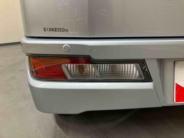 ハイゼットカーゴデラックスＳＡIII／４ＷＤスマートアシスト　コーナーセンサー　オートハイビーム　パワステ　前席パワーウィンドウ　ＡＭ／ＦＭラジオ　マニュアルエアコン　キーレスエントリー（三重県）の中古車