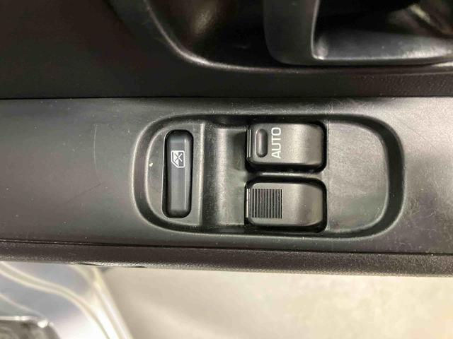 ハイゼットカーゴデラックスＳＡIII／４ＷＤスマートアシスト　コーナーセンサー　オートハイビーム　パワステ　前席パワーウィンドウ　ＡＭ／ＦＭラジオ　マニュアルエアコン　キーレスエントリー（三重県）の中古車
