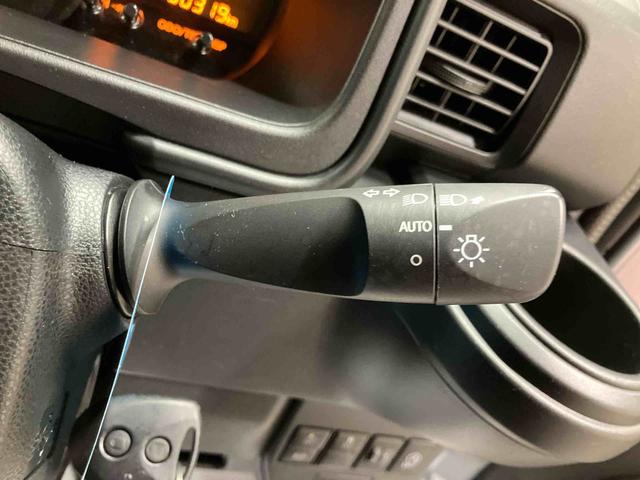 ハイゼットカーゴデラックスＳＡIII／４ＷＤスマートアシスト　コーナーセンサー　オートハイビーム　パワステ　前席パワーウィンドウ　ＡＭ／ＦＭラジオ　マニュアルエアコン　キーレスエントリー（三重県）の中古車