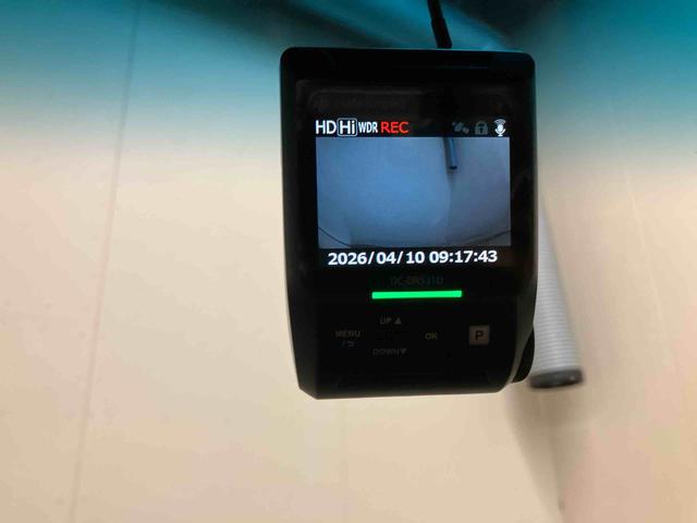 ハイゼットカーゴデラックスＳＡIII／４ＷＤスマートアシスト　コーナーセンサー　オートハイビーム　パワステ　前席パワーウィンドウ　ＡＭ／ＦＭラジオ　マニュアルエアコン　キーレスエントリー（三重県）の中古車