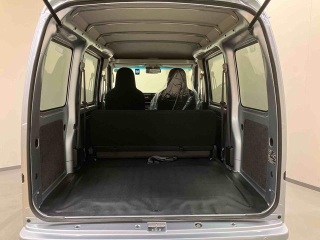 ハイゼットカーゴデラックスＳＡIII／４ＷＤスマートアシスト　コーナーセンサー　オートハイビーム　パワステ　前席パワーウィンドウ　ＡＭ／ＦＭラジオ　マニュアルエアコン　キーレスエントリー（三重県）の中古車