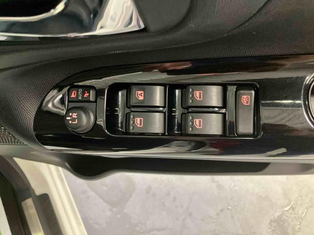 ムーヴキャンバスＧブラックアクセントＶＳ　ＳＡIII純正８インチナビ　パノラマモニター　運転席シートヒーター　テレビ　オートハイビーム　コーナーセンサー　ＥＴＣ　ドライブレコーダー　両側電動スライドドア　プッシュスタート　キーフリー　ウォームパック（三重県）の中古車