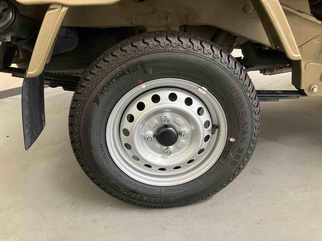 ハイゼットトラックEXT/4WD/5MT純正ナビ バックモニター マニュアルエアコン キーレスエントリー 作業灯 ゲートプロテクター LED バイザー フロアマット フロントシェルフ 三方開 4WD 5MT パワーウィンドウ(三重県)の中古車