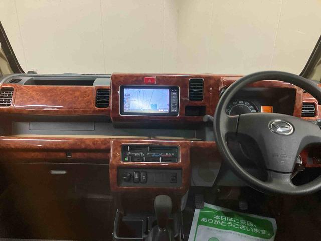 ハイゼットトラックEXT/4WD/5MT純正ナビ バックモニター マニュアルエアコン キーレスエントリー 作業灯 ゲートプロテクター LED バイザー フロアマット フロントシェルフ 三方開 4WD 5MT パワーウィンドウ(三重県)の中古車