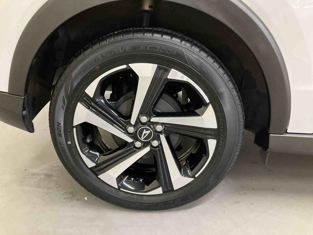ロッキープレミアムＧ　ＨＥＶ／１２００ｃｃ／５人乗り純正ナビ　パノラマモニター　ＥＴＣ　ドライブレコーダー　クルーズコントロール　プッシュボタンスタート　キーフリー　コーナーセンサー　オートハイビーム　電動Ｐ　ハイブリッド　マット　バイザー　スマアシ（三重県）の中古車