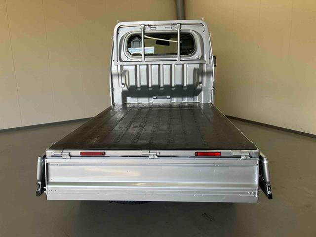 ハイゼットトラックスタンダードスマートアシスト　４ＷＤ　オートマ　ＡＭ／ＦＭラジオ（三重県）の中古車