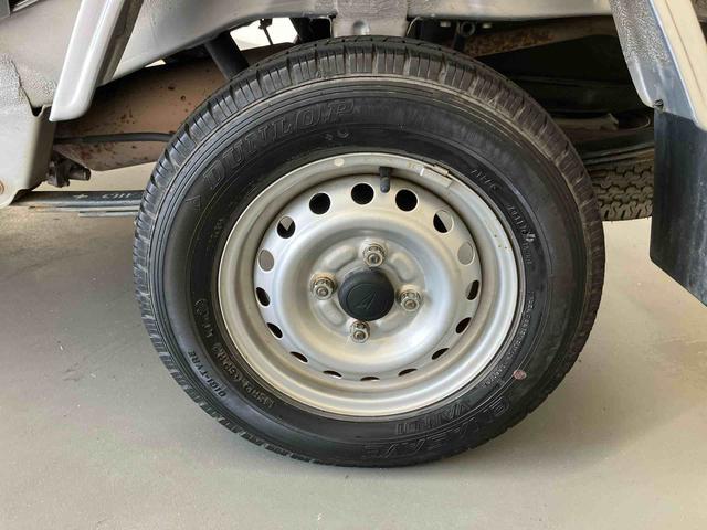 ハイゼットトラックＥＸＴ４ＷＤ　５速マニュアル　エアコン　パワステ　パワーウインドウ　ＡＭ／ＦＭラジオ（三重県）の中古車