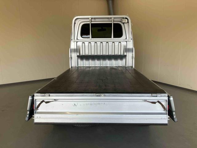 ハイゼットトラックＥＸＴ４ＷＤ　５速マニュアル　エアコン　パワステ　パワーウインドウ　ＡＭ／ＦＭラジオ（三重県）の中古車