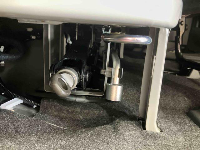ハイゼットカーゴクルーズスマアシ　プッシュボタンスタート　スマートキー　ディスプレイオーディオ付き　４ＷＤ（三重県）の中古車