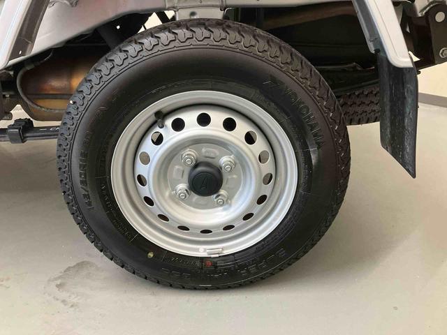 ハイゼットトラックスタンダード／４ＷＤ／５ＭＴ４ＷＤ　５ＭＴ　スマートアシスト　パワステ　ＡＭ／ＦＭラジオ　マニュアルエアコン　オートライト　マルチインフォメーションディスプレイ　ストロング防錆（三重県）の中古車