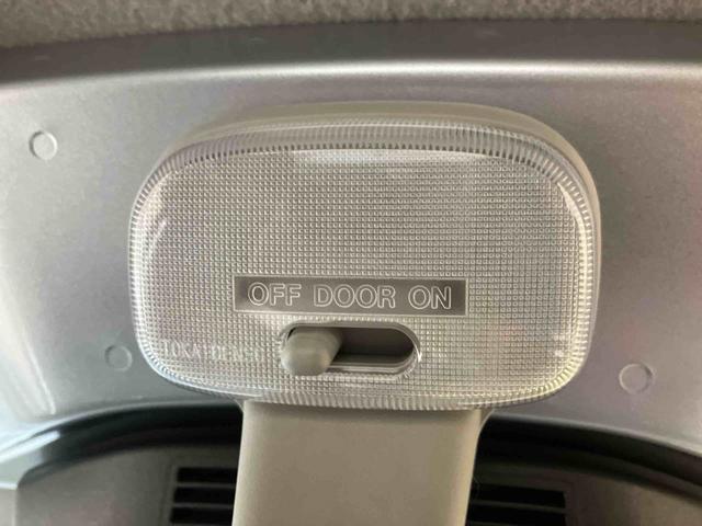 ハイゼットトラックスタンダード／４ＷＤ／５ＭＴ４ＷＤ　５ＭＴ　スマートアシスト　パワステ　ＡＭ／ＦＭラジオ　マニュアルエアコン　オートライト　マルチインフォメーションディスプレイ　ストロング防錆（三重県）の中古車