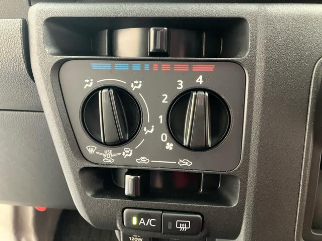 ハイゼットカーゴＤＸ／ＡＭ／ＦＭラジオ／キーレス／前席パワーウィンドウＡＭ／ＦＭラジオ　マニュアルエアコン　キーレスエントリー　スマートアシスト　前席パワーウィンドウ（三重県）の中古車