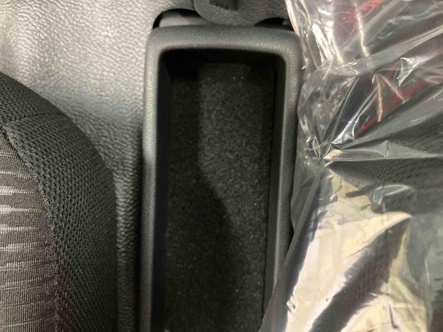 ハイゼットカーゴＤＸ／ＡＭ／ＦＭラジオ／キーレス／前席パワーウィンドウＡＭ／ＦＭラジオ　マニュアルエアコン　キーレスエントリー　スマートアシスト　前席パワーウィンドウ（三重県）の中古車