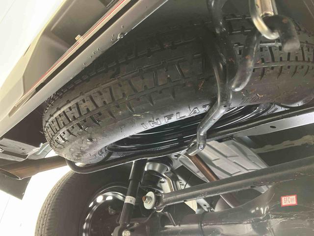 ハイゼットカーゴＤＸ／ＣＤ／キーレスエントリーＣＤ　マニュアルエアコン　キーレスエントリー　スマートアシスト　前席パワーウィンドウ（三重県）の中古車