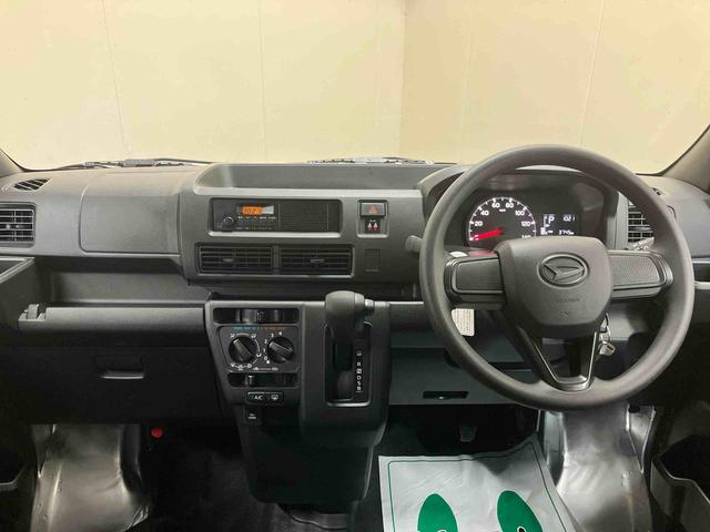 ハイゼットカーゴＤＸ／ＡＭ／ＦＭラジオ／キーレス／パワーウィンドウ前席ＡＭ／ＦＭラジオ　マニュアルエアコン　キーレスエントリー　スマートアシスト　前席パワーウィンドウ（三重県）の中古車