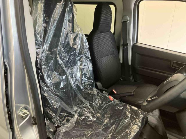 ハイゼットカーゴＤＸ／ＡＭ／ＦＭラジオ／キーレス／パワーウィンドウ前席ＡＭ／ＦＭラジオ　マニュアルエアコン　キーレスエントリー　スマートアシスト　前席パワーウィンドウ（三重県）の中古車