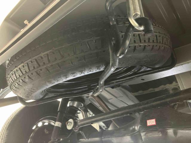 ハイゼットカーゴＤＸ／ＡＭ／ＦＭラジオ／キーレス／パワーウィンドウ前席ＡＭ／ＦＭラジオ　マニュアルエアコン　キーレスエントリー　スマートアシスト　前席パワーウィンドウ（三重県）の中古車