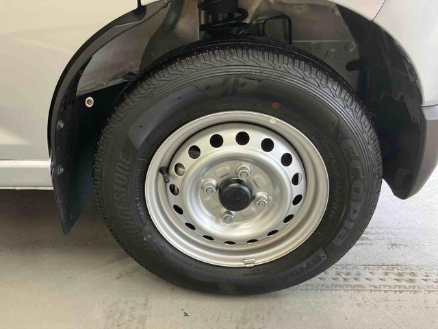 ハイゼットカーゴＤＸ／ＡＭ／ＦＭラジオ／キーレス／パワーウィンドウ前席ＡＭ／ＦＭラジオ　マニュアルエアコン　キーレスエントリー　スマートアシスト　前席パワーウィンドウ（三重県）の中古車