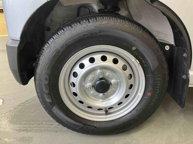 ハイゼットカーゴＤＸ／ＡＭ／ＦＭラジオ／キーレス／パワーウィンドウ前席ＡＭ／ＦＭラジオ　マニュアルエアコン　キーレスエントリー　スマートアシスト　前席パワーウィンドウ（三重県）の中古車