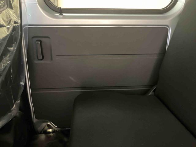 ハイゼットカーゴＤＸ／ＡＭ／ＦＭラジオ／キーレス／パワーウィンドウ前席ＡＭ／ＦＭラジオ　マニュアルエアコン　キーレスエントリー　スマートアシスト　前席パワーウィンドウ（三重県）の中古車