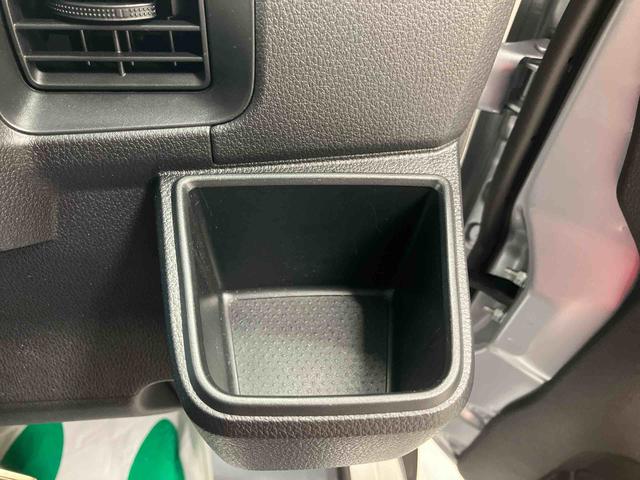 ハイゼットカーゴＤＸ／ＡＭ／ＦＭラジオ／キーレス／パワーウィンドウ前席ＡＭ／ＦＭラジオ　マニュアルエアコン　キーレスエントリー　スマートアシスト　前席パワーウィンドウ（三重県）の中古車