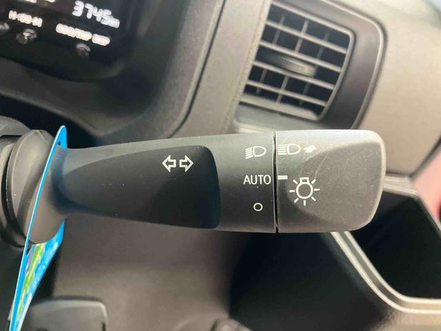 ハイゼットカーゴＤＸ／ＡＭ／ＦＭラジオ／キーレス／パワーウィンドウ前席ＡＭ／ＦＭラジオ　マニュアルエアコン　キーレスエントリー　スマートアシスト　前席パワーウィンドウ（三重県）の中古車