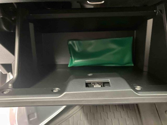 ハイゼットカーゴＤＸ／ＡＭ／ＦＭラジオ／キーレス／前席パワーウィンドウＡＭ／ＦＭラジオ／キーレス／前席パワーウィンドウ／マニュアルエアコン／スマートアシスト（三重県）の中古車