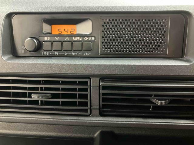 ハイゼットトラックスタンダード／ＡＭ／ＦＭラジオ／４ＷＤ／スマアシＡＭ／ＦＭラジオ　４ＷＤ　マニュアルエアコン　スマートアシスト　オートライト　３方開　オートライト（三重県）の中古車