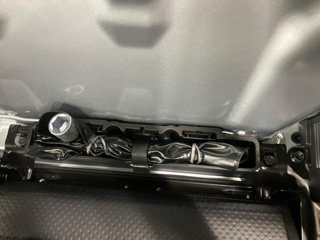 ハイゼットトラックスタンダード／ＡＭ／ＦＭラジオ／４ＷＤ／スマアシＡＭ／ＦＭラジオ　４ＷＤ　マニュアルエアコン　スマートアシスト　オートライト　３方開　オートライト（三重県）の中古車