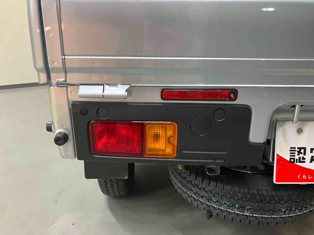 ハイゼットトラックスタンダード／ＡＭ／ＦＭラジオ／４ＷＤ／スマアシＡＭ／ＦＭラジオ　４ＷＤ　マニュアルエアコン　スマートアシスト　オートライト　３方開　オートライト（三重県）の中古車