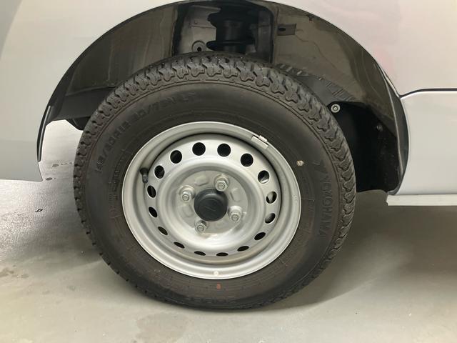 ハイゼットトラックスタンダード／ＡＭ／ＦＭラジオ／４ＷＤ／スマアシＡＭ／ＦＭラジオ　４ＷＤ　マニュアルエアコン　スマートアシスト　オートライト　３方開　オートライト（三重県）の中古車