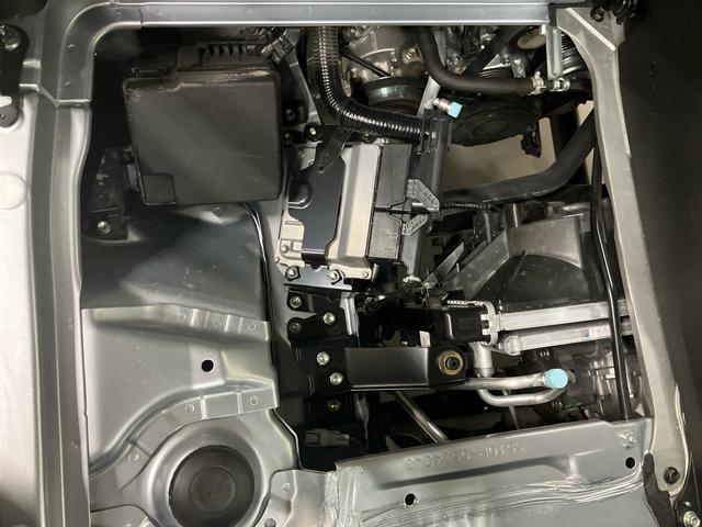 ハイゼットトラックスタンダード／ＡＭ／ＦＭラジオ／４ＷＤ／スマアシＡＭ／ＦＭラジオ　４ＷＤ　マニュアルエアコン　スマートアシスト　オートライト　３方開　オートライト（三重県）の中古車