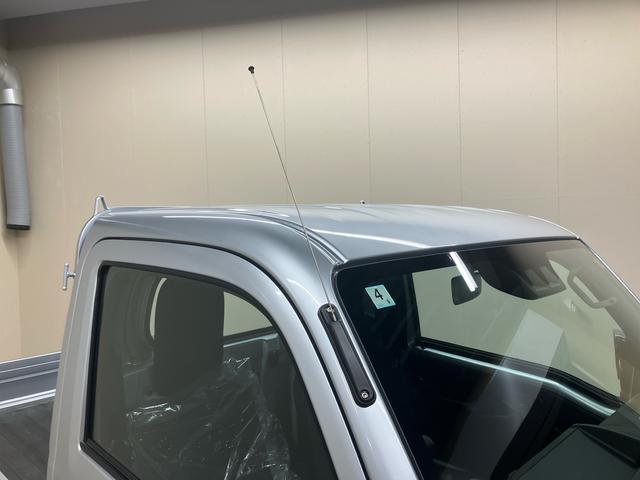ハイゼットトラックスタンダード／ＡＭ／ＦＭラジオ／４ＷＤ／スマアシＡＭ／ＦＭラジオ　４ＷＤ　マニュアルエアコン　スマートアシスト　オートライト　３方開　オートライト（三重県）の中古車