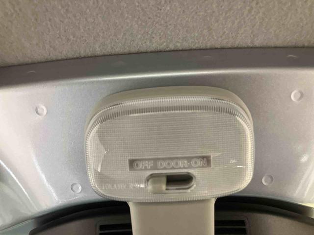 ハイゼットトラックスタンダード／ＡＭ／ＦＭラジオ／４ＷＤ／スマアシＡＭ／ＦＭラジオ　４ＷＤ　マニュアルエアコン　スマートアシスト　オートライト　３方開　オートライト（三重県）の中古車