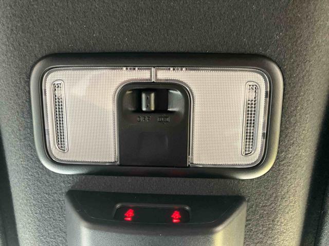 タントカスタムＲＳ／ターボ／両側パワースライドドア／ナビナビ　パノラマモニター　ドライブレコーダー　両側パワースライドドア　イージークローザー　オートエアコン　プッシュボタンスタート　キーフリー　電動パーキングブレーキ　シートヒーター　スマートアシスト（三重県）の中古車