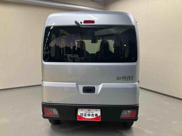 ハイゼットカーゴDX/マニュアルエアコン/キーレス/パワーウィンドウAM/FMラジオ マニュアルエアコン スマートアシスト キーレスエントリー パワーウィンドウ スクエアボディ 水平格納式リヤシート オーバーヘッドシェルフ ハイルーフ(三重県)の中古車