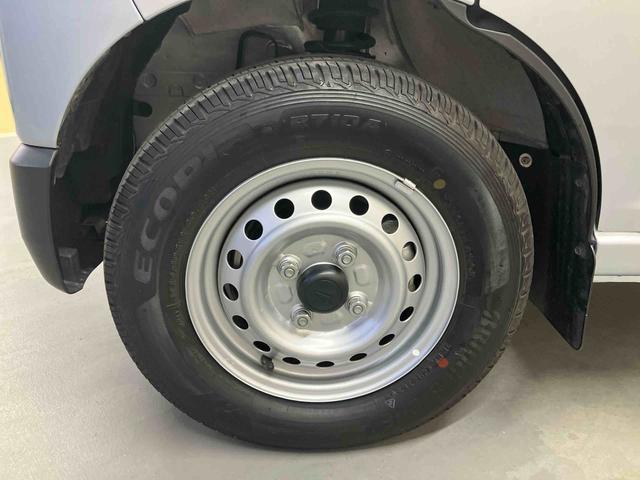 ハイゼットカーゴＤＸ／マニュアルエアコン／キーレス／パワーウィンドウＡＭ／ＦＭラジオ　マニュアルエアコン　スマートアシスト　キーレスエントリー　パワーウィンドウ　スクエアボディ　水平格納式リヤシート　オーバーヘッドシェルフ　ハイルーフ（三重県）の中古車