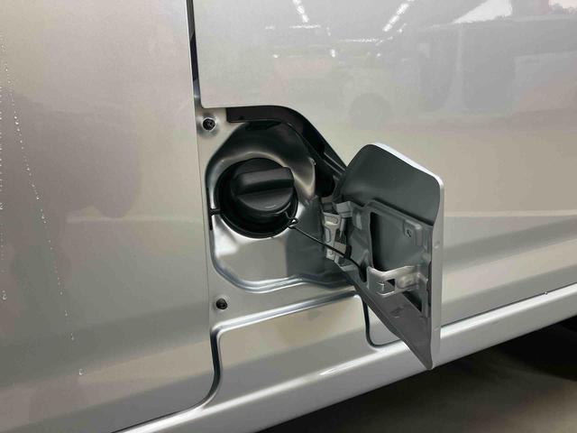 ハイゼットカーゴDX/マニュアルエアコン/キーレス/パワーウィンドウAM/FMラジオ マニュアルエアコン スマートアシスト キーレスエントリー パワーウィンドウ スクエアボディ 水平格納式リヤシート オーバーヘッドシェルフ ハイルーフ(三重県)の中古車