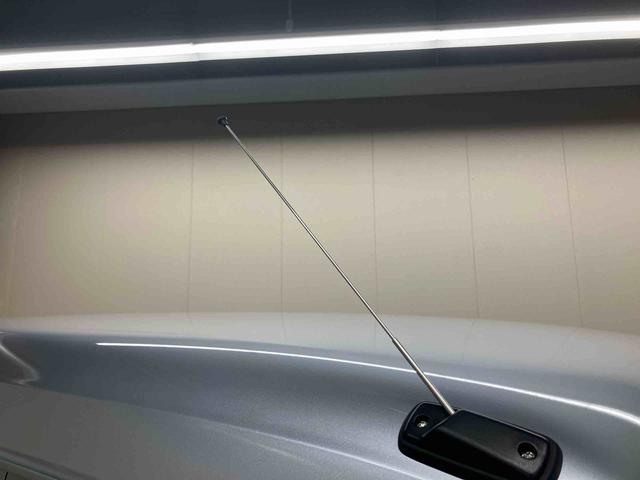 ハイゼットカーゴDX/マニュアルエアコン/キーレス/パワーウィンドウAM/FMラジオ マニュアルエアコン スマートアシスト キーレスエントリー パワーウィンドウ スクエアボディ 水平格納式リヤシート オーバーヘッドシェルフ ハイルーフ(三重県)の中古車