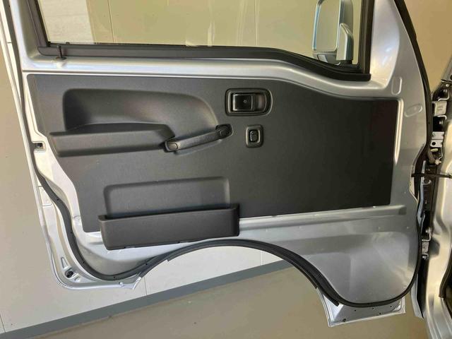 ハイゼットトラックジャンボＳＡIIIｔ／４ＷＤ／４ＡＴ／ＣＤ／キーレス／作業灯４ＷＤ　４ＡＴ　ＣＤ　マニュアルエアコン　キーレスエントリー　パワステ　パワーウィンドウ　ゲートプロテクター　荷台マット　テールゲートチェーン　アルミホイール　バイザー　ハイルーフ　作業灯（三重県）の中古車